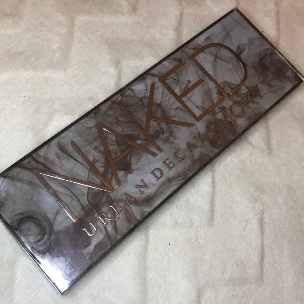 🌟 NAKED URBAN DECAY SMOKY PALETTE 🌟